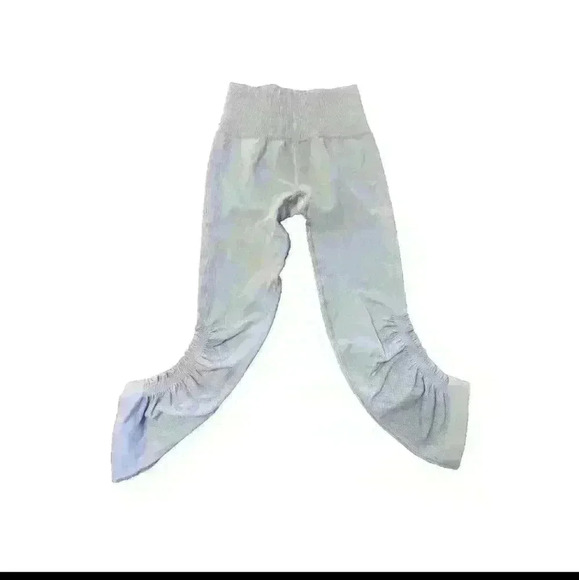 Lululemon x Taryn Toomey's The Class cropped leggings - Picture 4 of 5